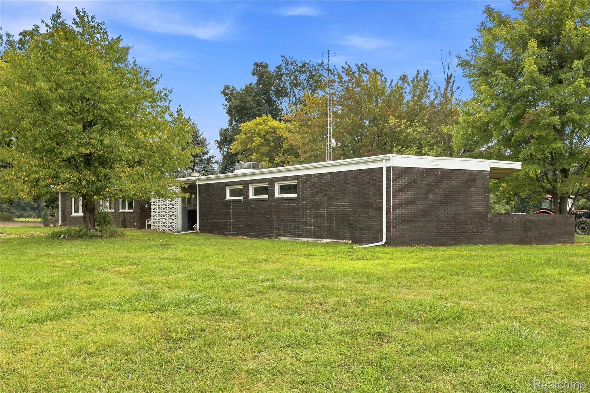 7386 Dean Road