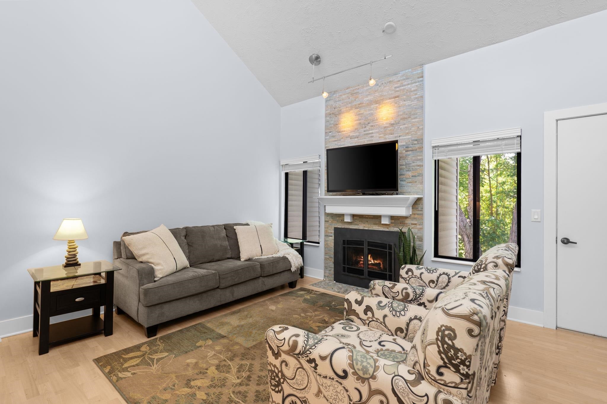 13662 S Thorn Creek Drive