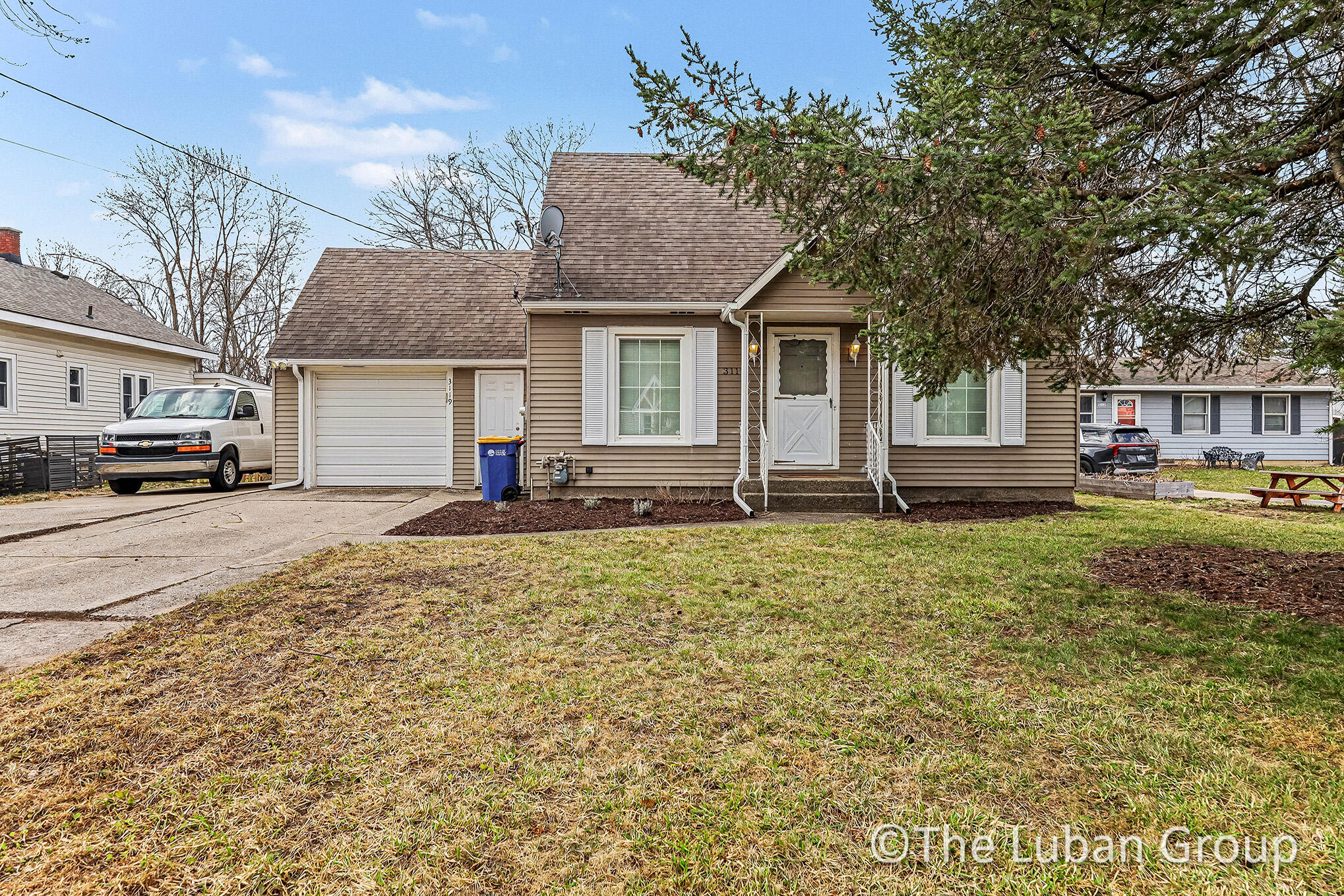 3119 Fuller Avenue NE