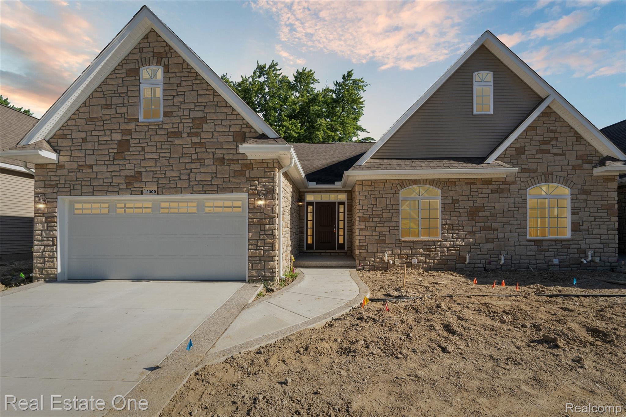 12280 WORTHINGTON
