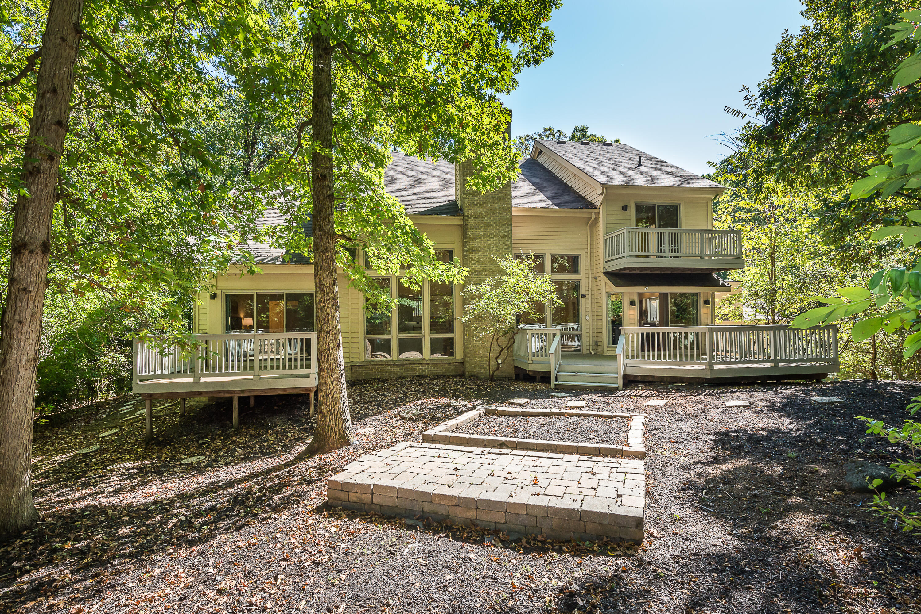 2925 Exmoor Road