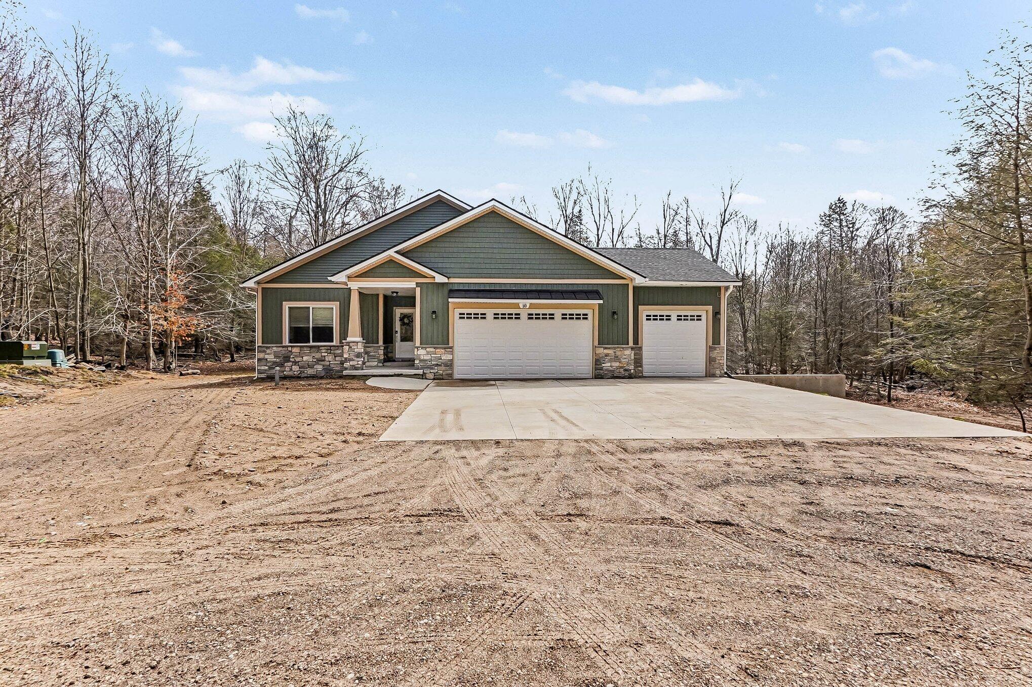 10 Morton Trail