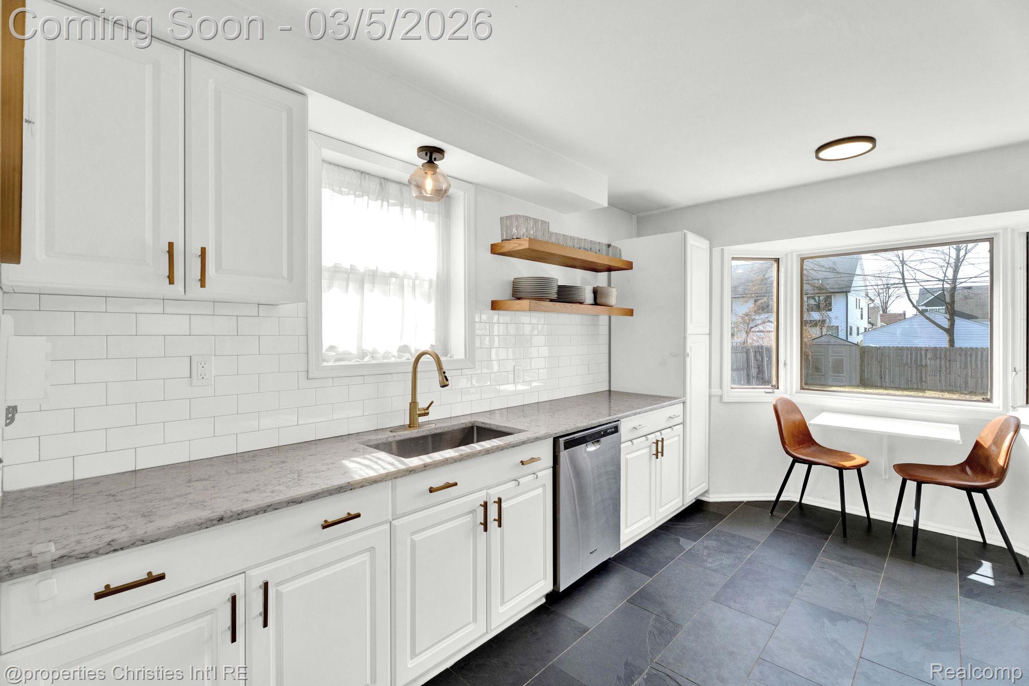 207 N Vermont Avenue