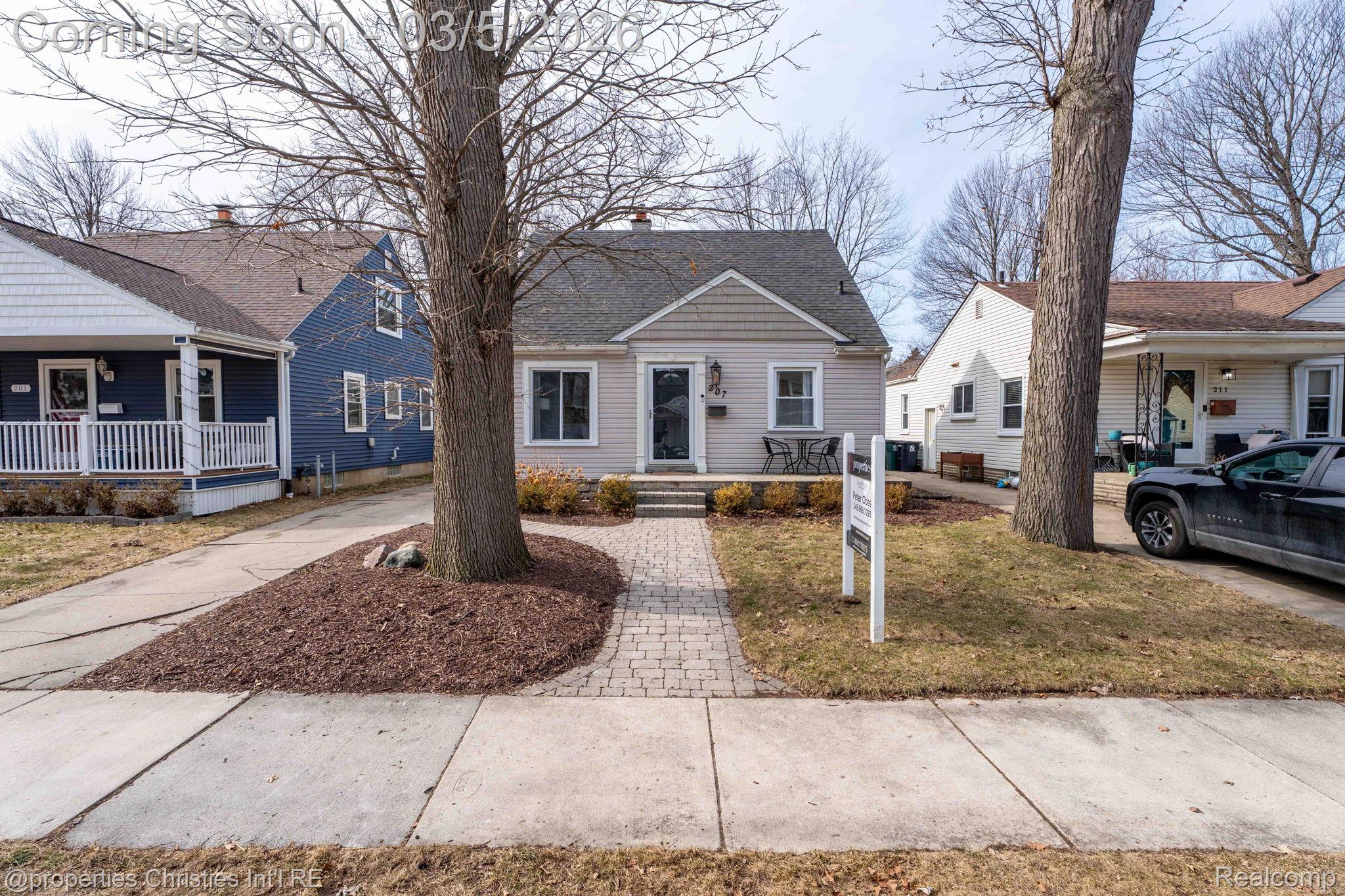 207 N Vermont Avenue