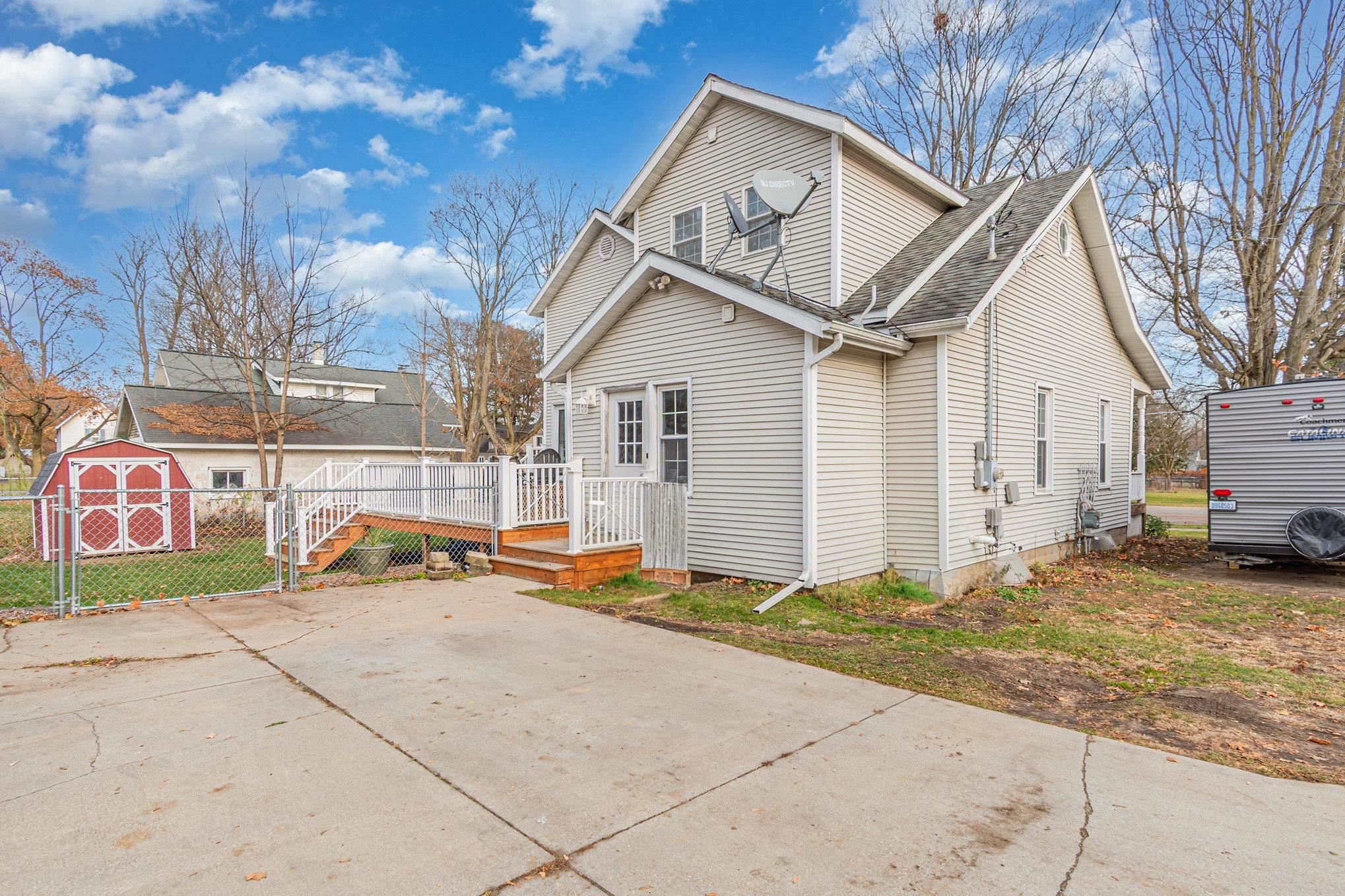 105 N 4th Street