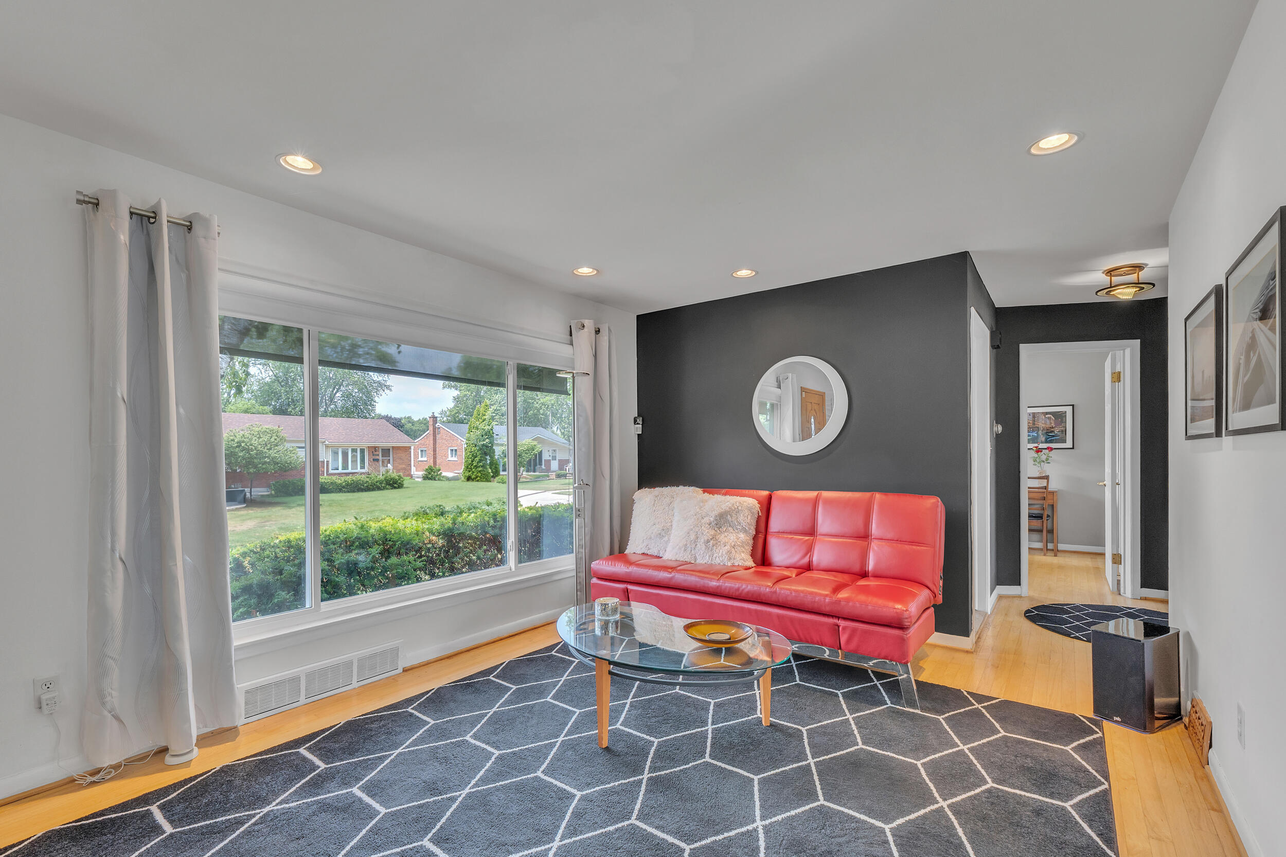 1026 Cardwell Street