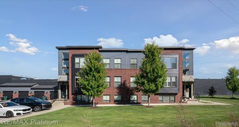 1260 Diamond Court A Royal Oak City MI 48067