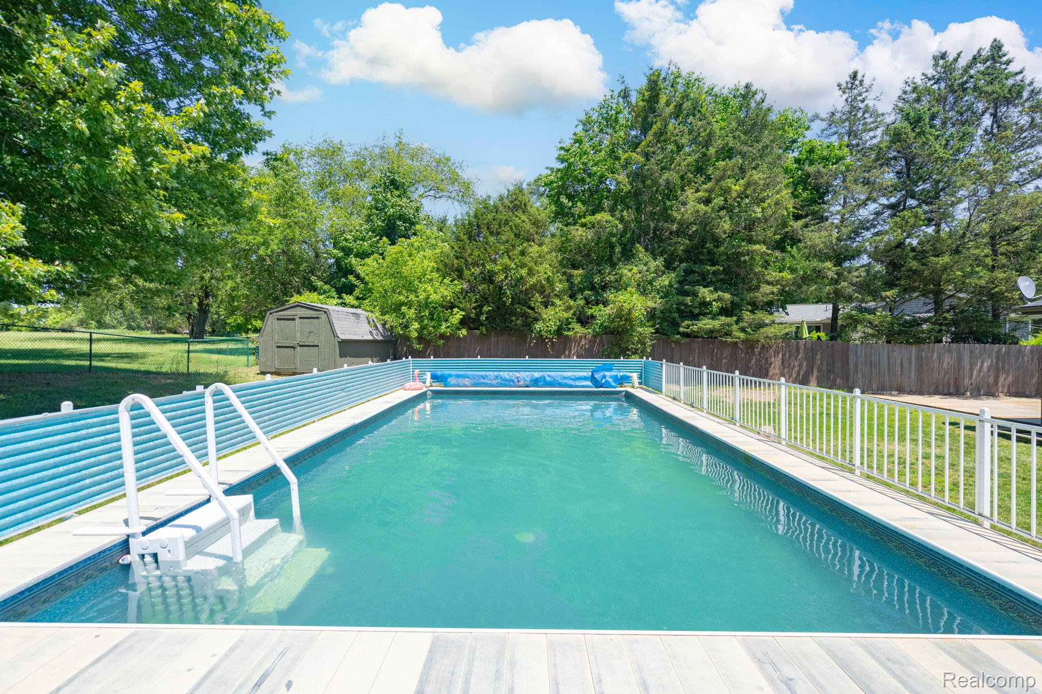4069 Loch Drive