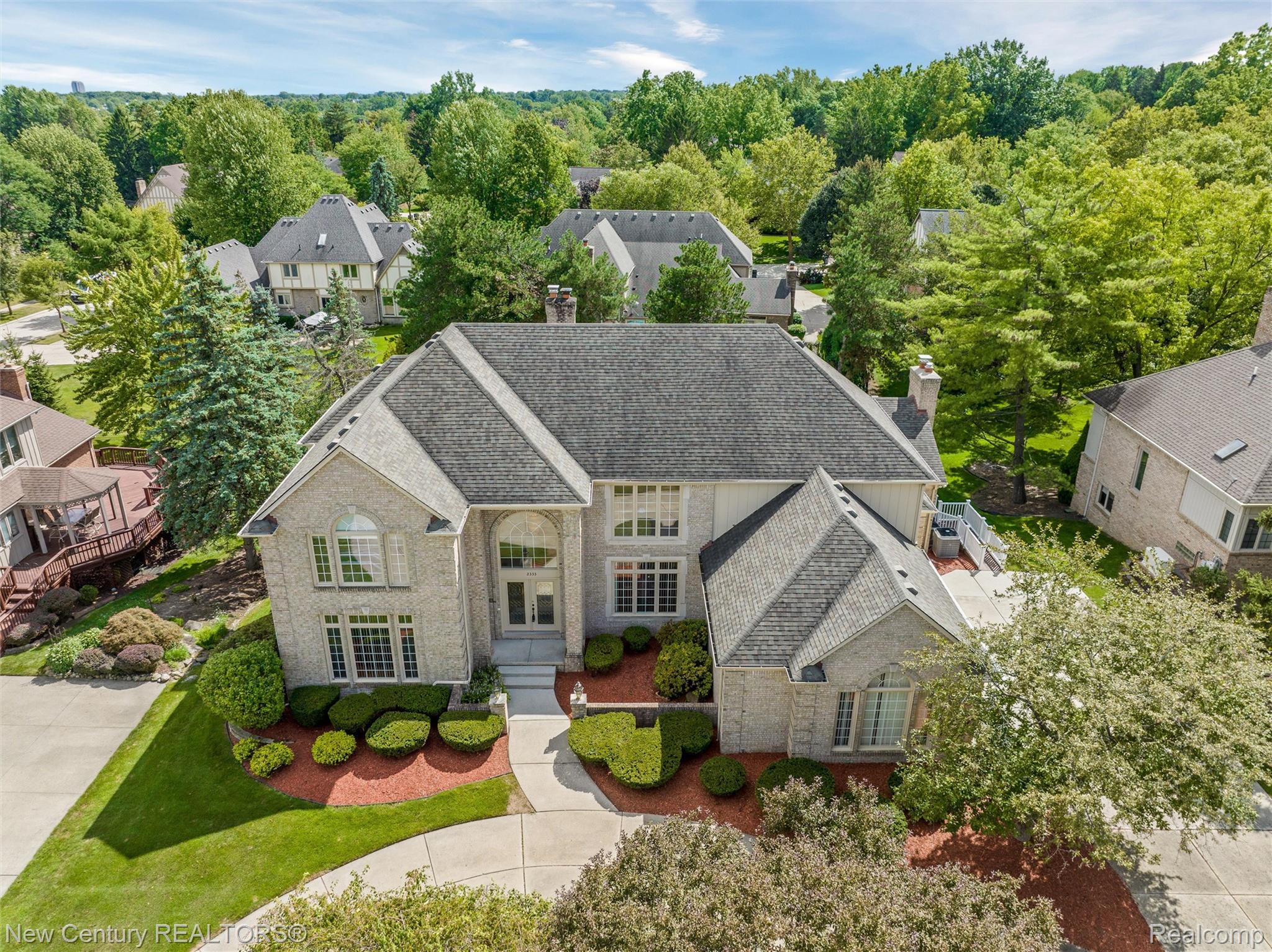 2333 Tall Oaks Drive