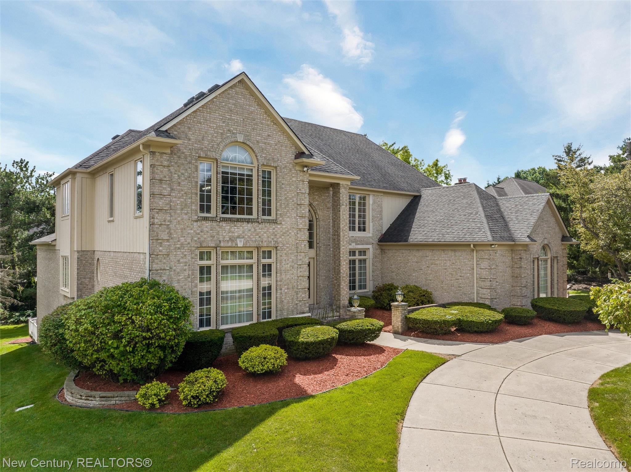2333 Tall Oaks Drive
