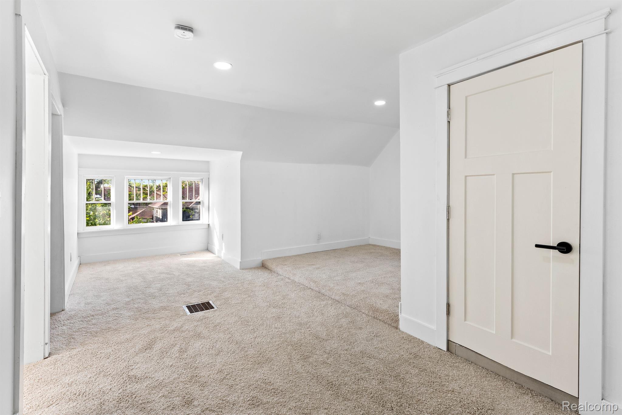 DetroitCity_Wayne, Michigan 48206, United States, 5 Bedrooms Bedrooms, ,4 BathroomsBathrooms,Residential,Active,103908