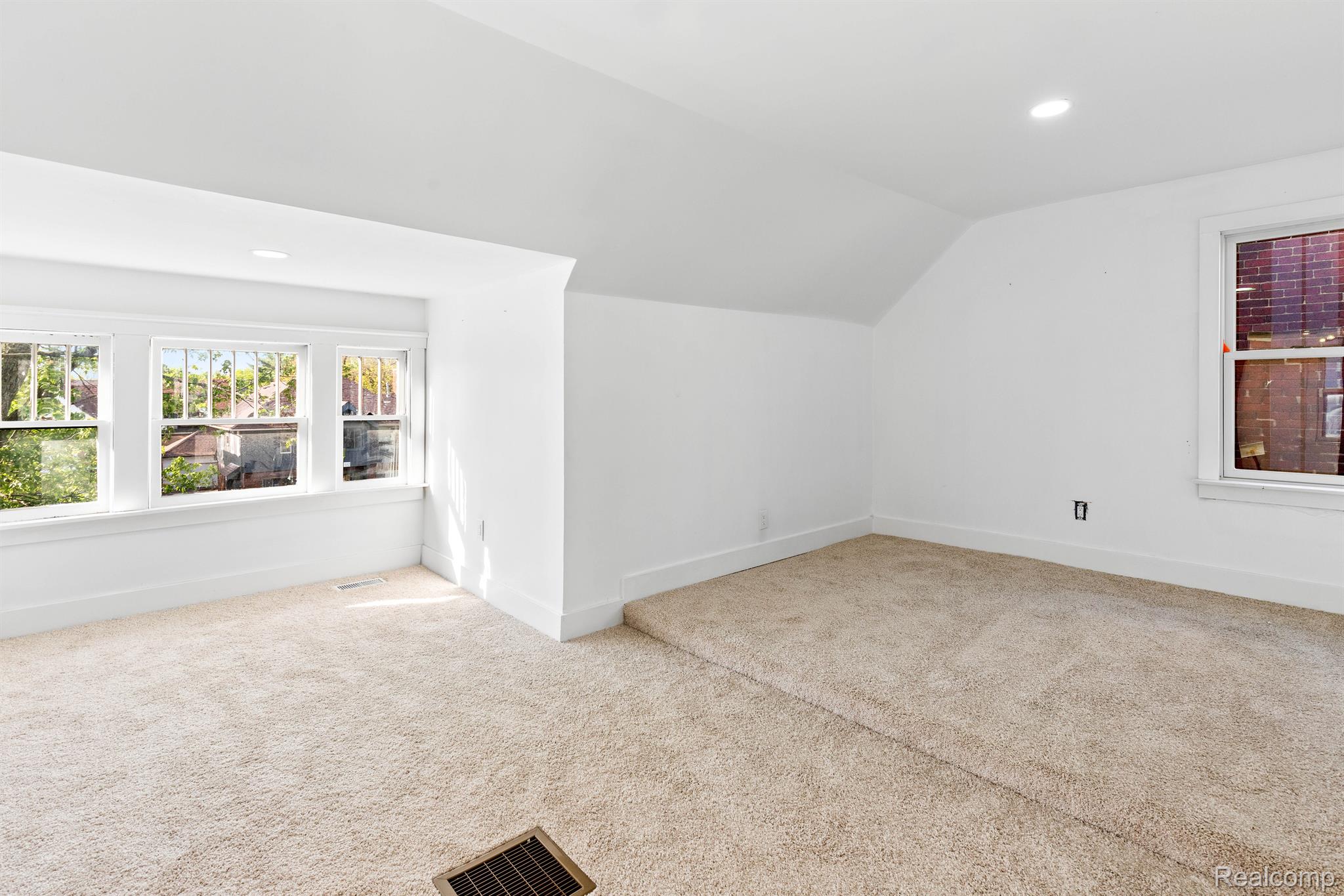 DetroitCity_Wayne, Michigan 48206, United States, 5 Bedrooms Bedrooms, ,4 BathroomsBathrooms,Residential,Active,103908