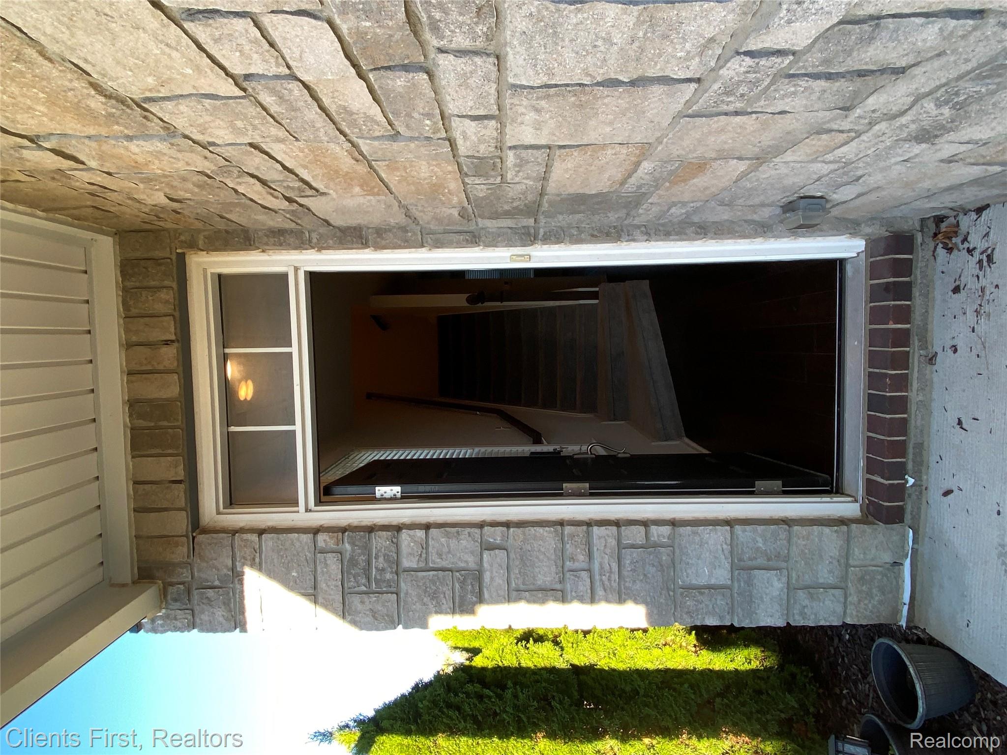 22490 Woodbridge Lane