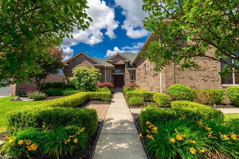 Photo of 27153 Alderman Court, Harrison Charter Township, MI 48045 (MLS # 58050216345)