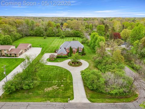 30060 Bristol Lane Bingham Farms Village MI 48025