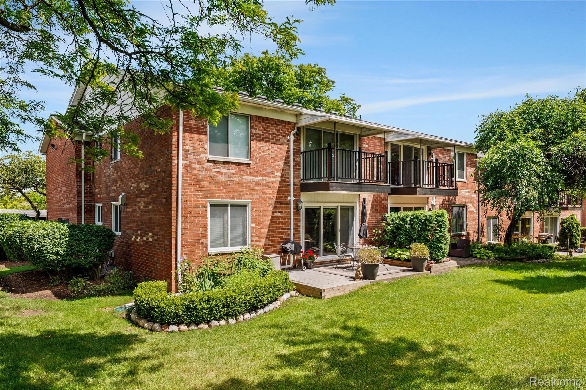2426 Mulberry Square 55