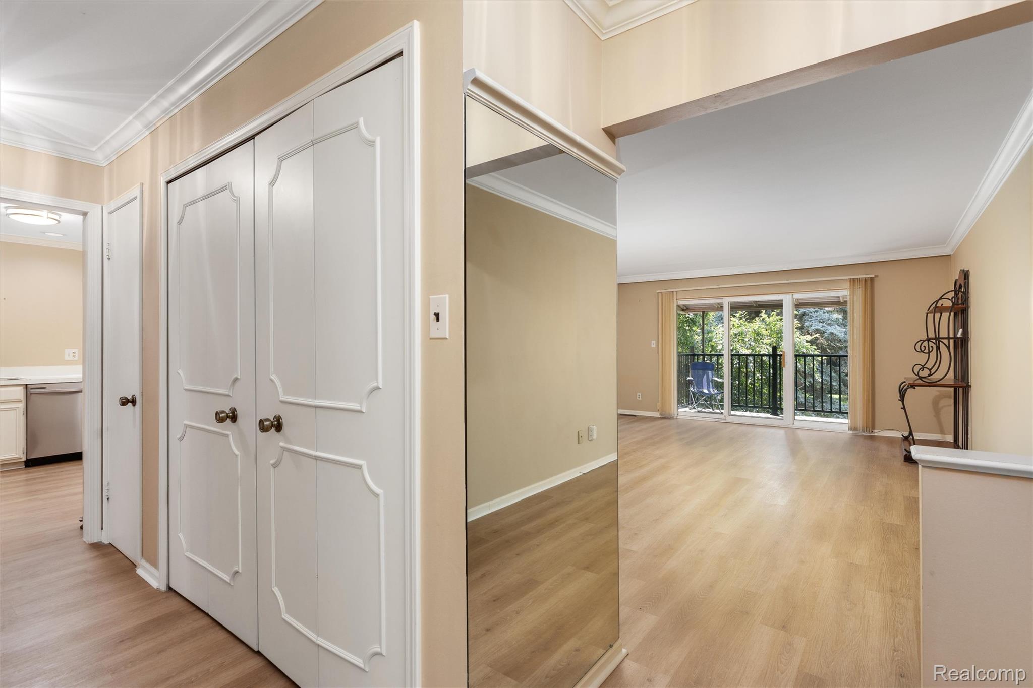 2426 Mulberry Square 55