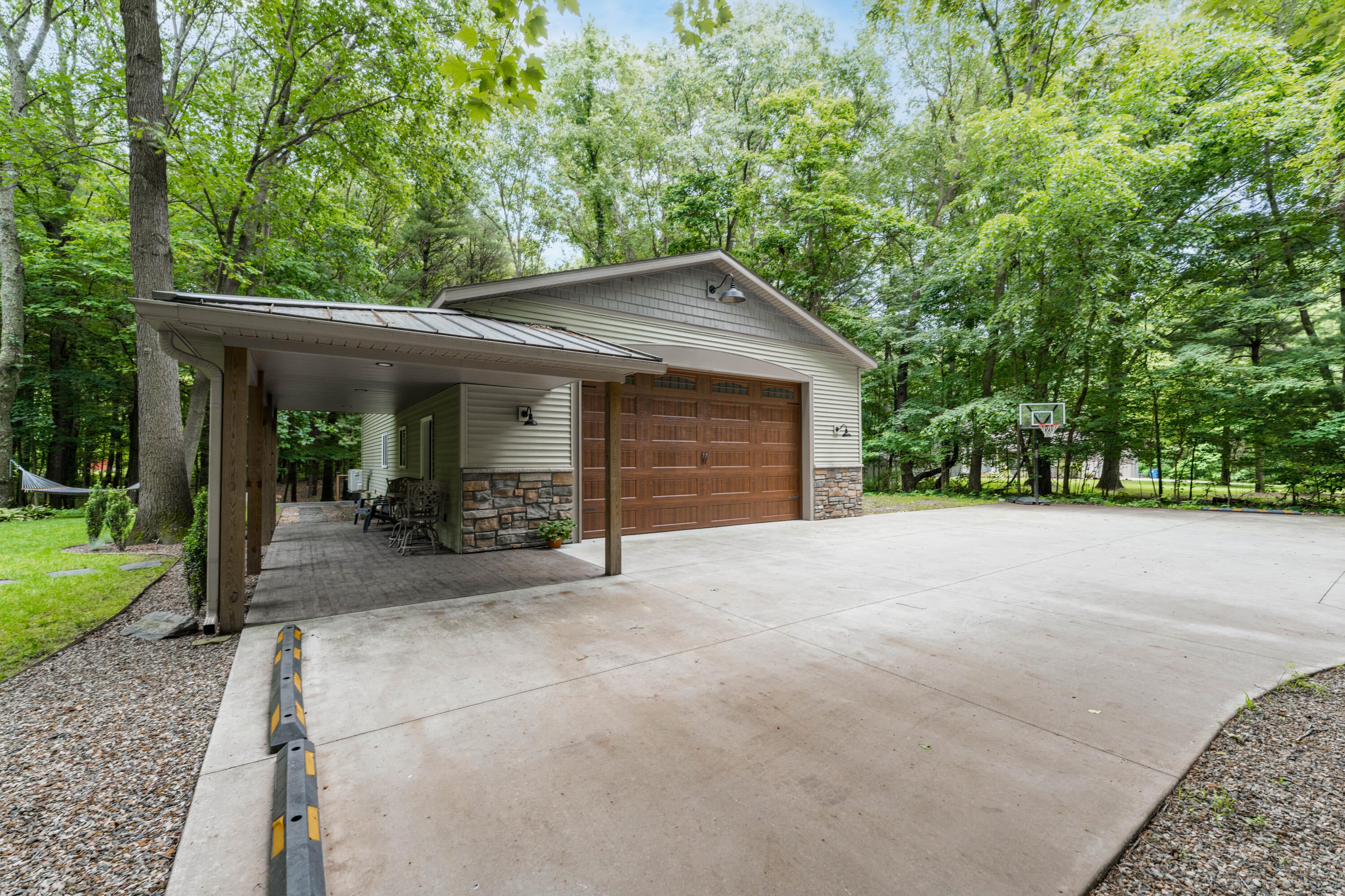 25158 Chaty Lane