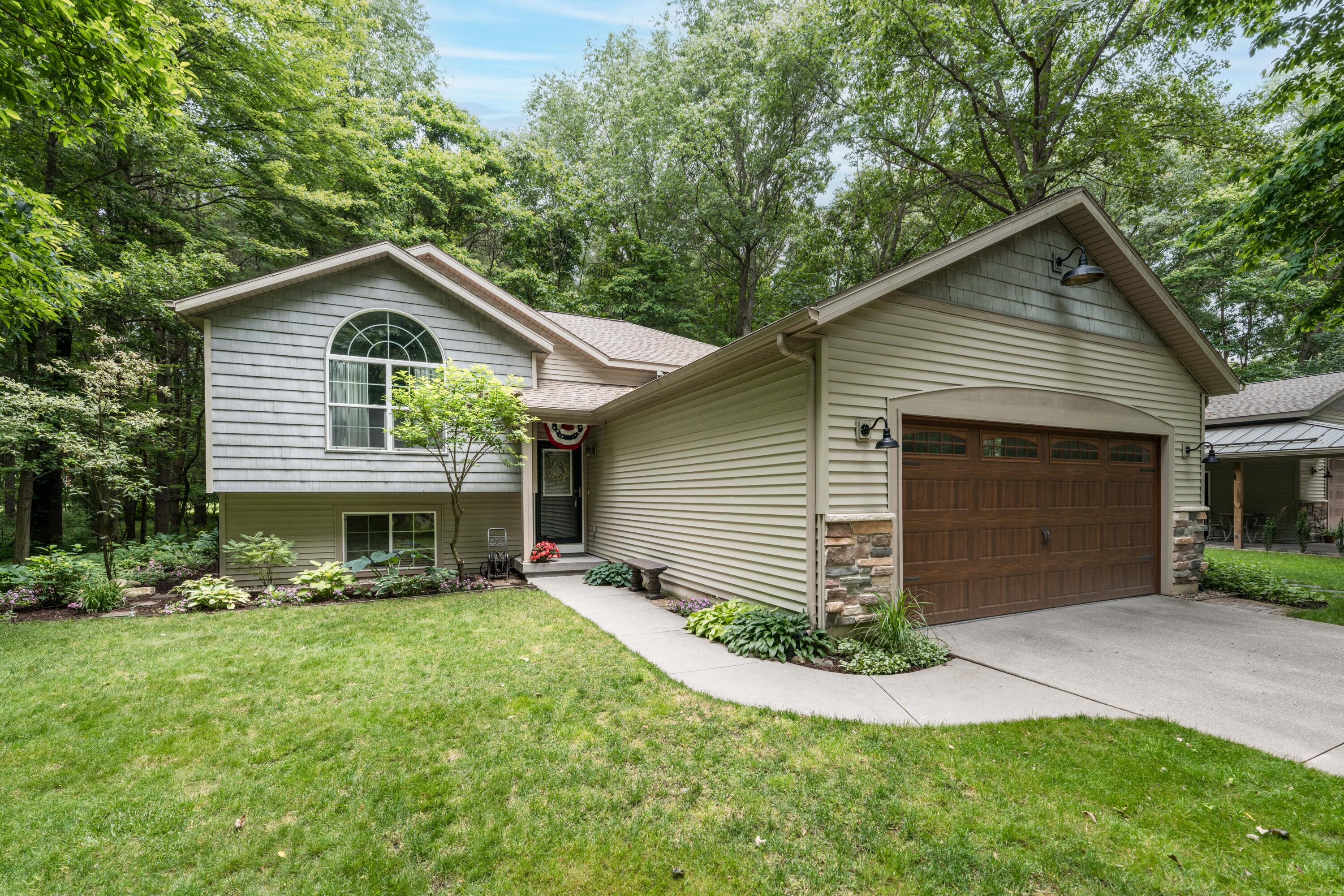 25158 Chaty Lane