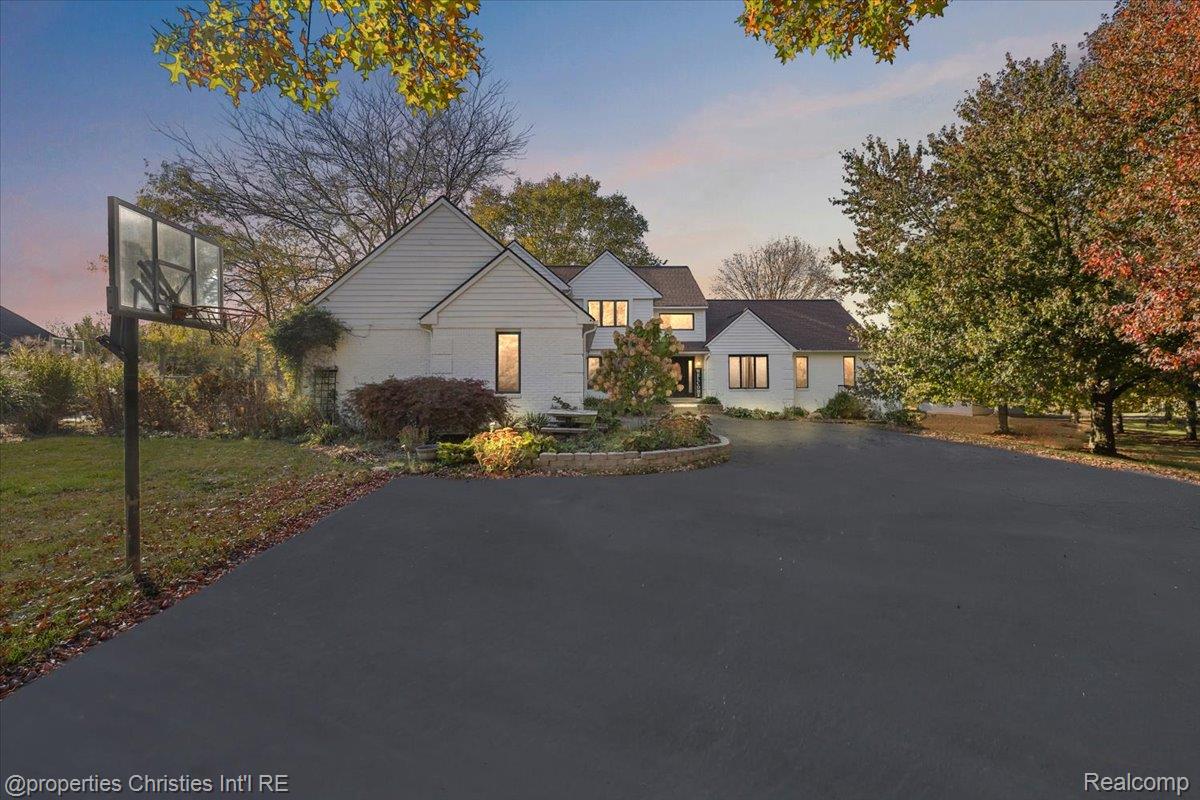 8793 Webster Hills Road