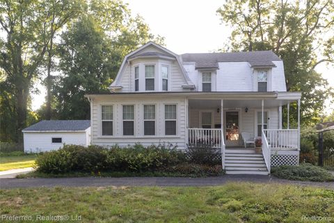 22824 Maple Avenue Farmington City MI 48336