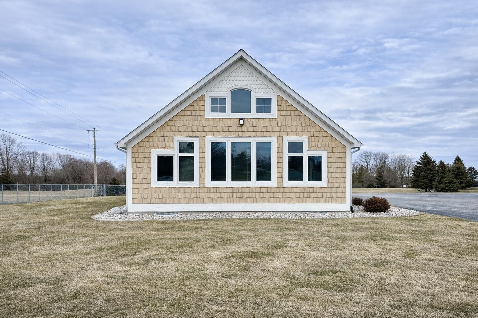 11660 Chippewa Highway