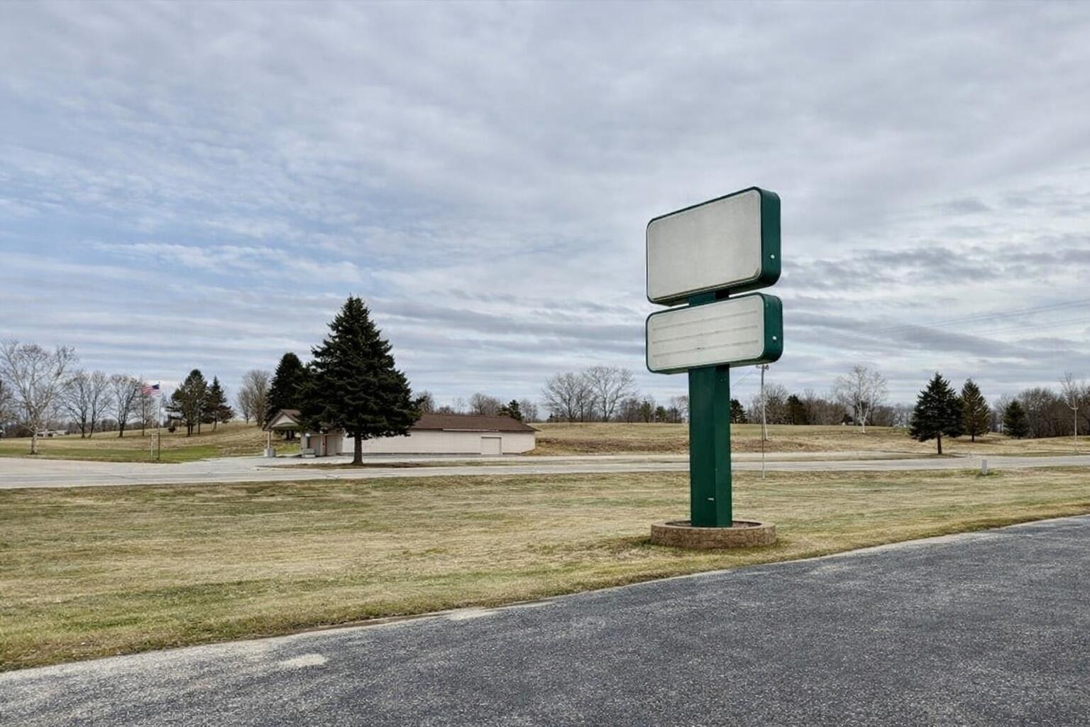 11660 Chippewa Highway