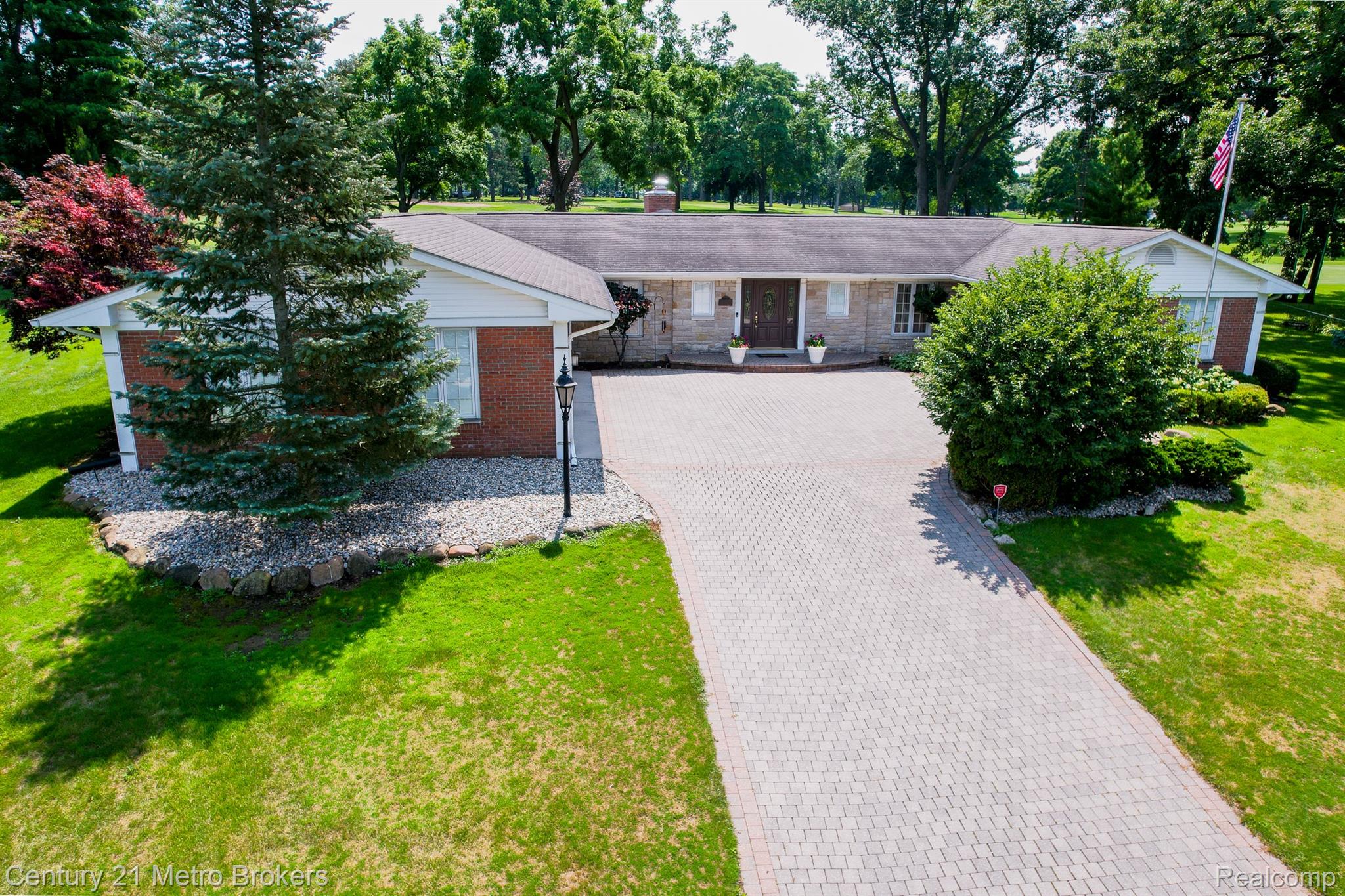 9270 Hidden Valley Court