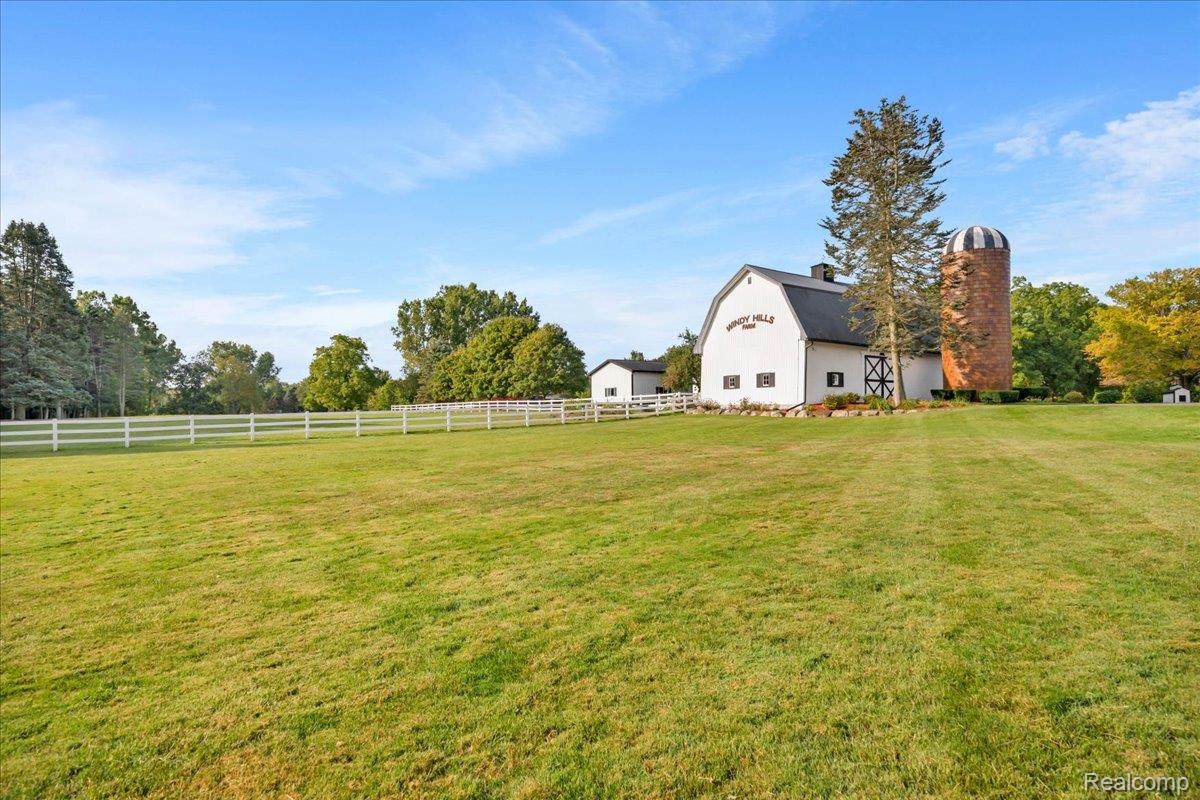 Addison Township, Michigan 48370, United States, 4 Bedrooms Bedrooms, ,2 BathroomsBathrooms,Residential,Active,208331