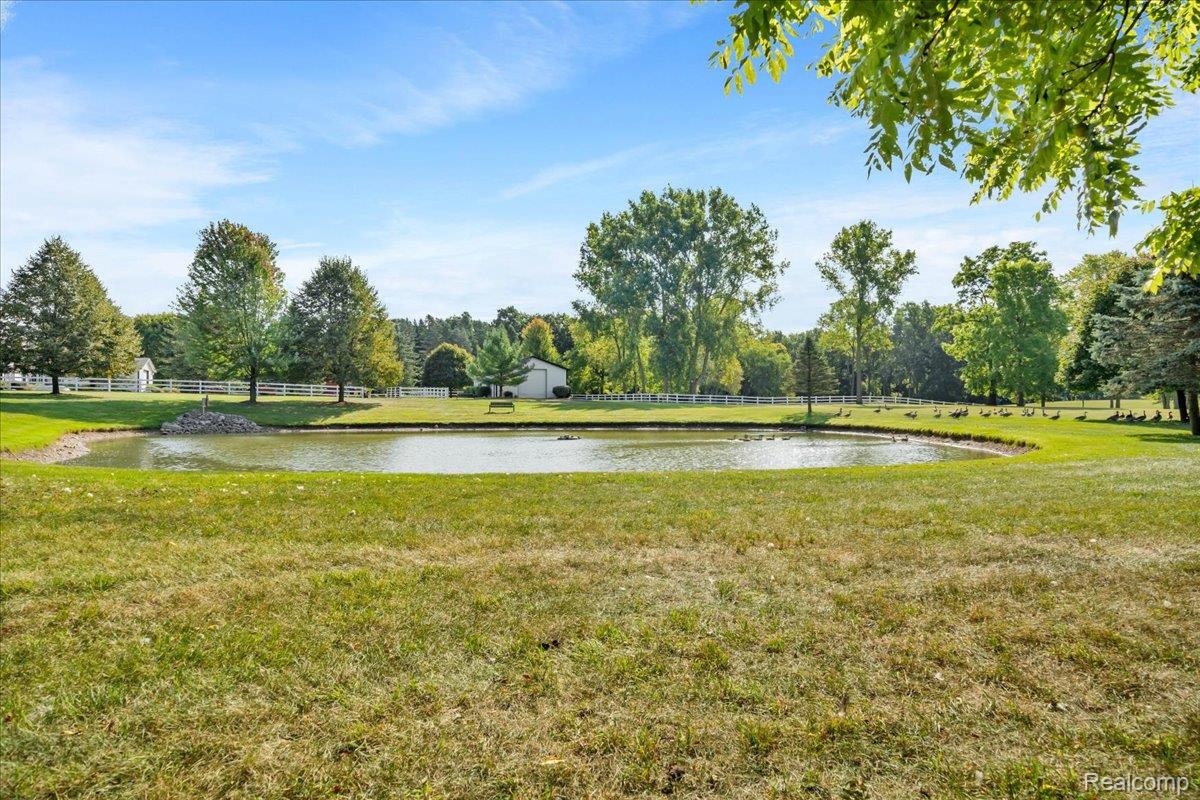 Addison Township, Michigan 48370, United States, 4 Bedrooms Bedrooms, ,2 BathroomsBathrooms,Residential,Active,208331