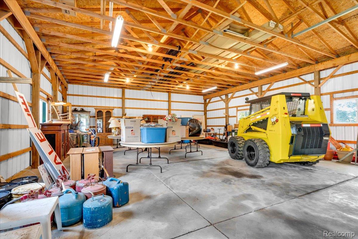 Addison Township, Michigan 48370, United States, 4 Bedrooms Bedrooms, ,2 BathroomsBathrooms,Residential,Active,208331