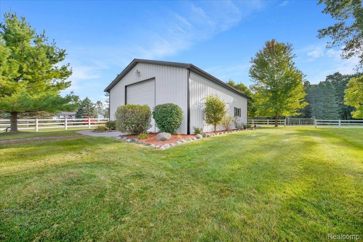 Addison Township, Michigan 48370, United States, 4 Bedrooms Bedrooms, ,2 BathroomsBathrooms,Residential,Active,208331