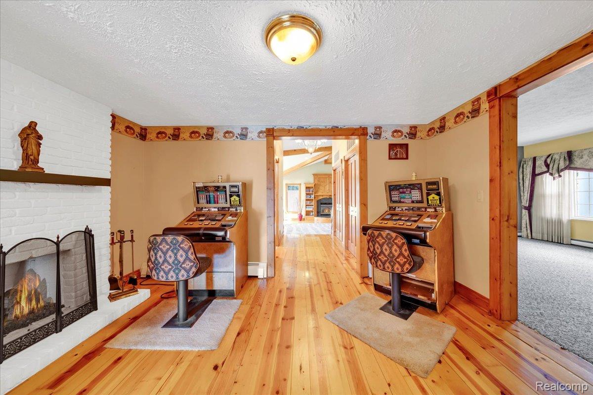 Addison Township, Michigan 48370, United States, 4 Bedrooms Bedrooms, ,2 BathroomsBathrooms,Residential,Active,208331