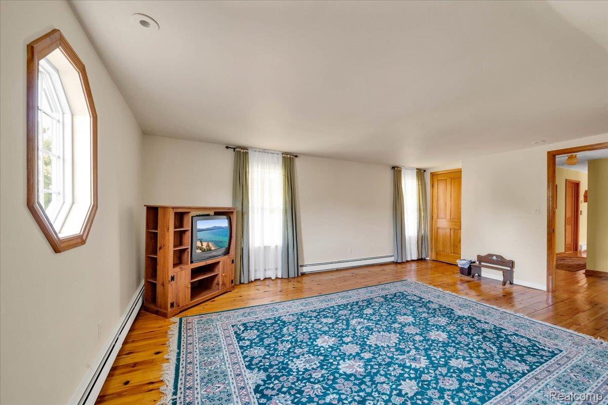 Addison Township, Michigan 48370, United States, 4 Bedrooms Bedrooms, ,2 BathroomsBathrooms,Residential,Active,208331