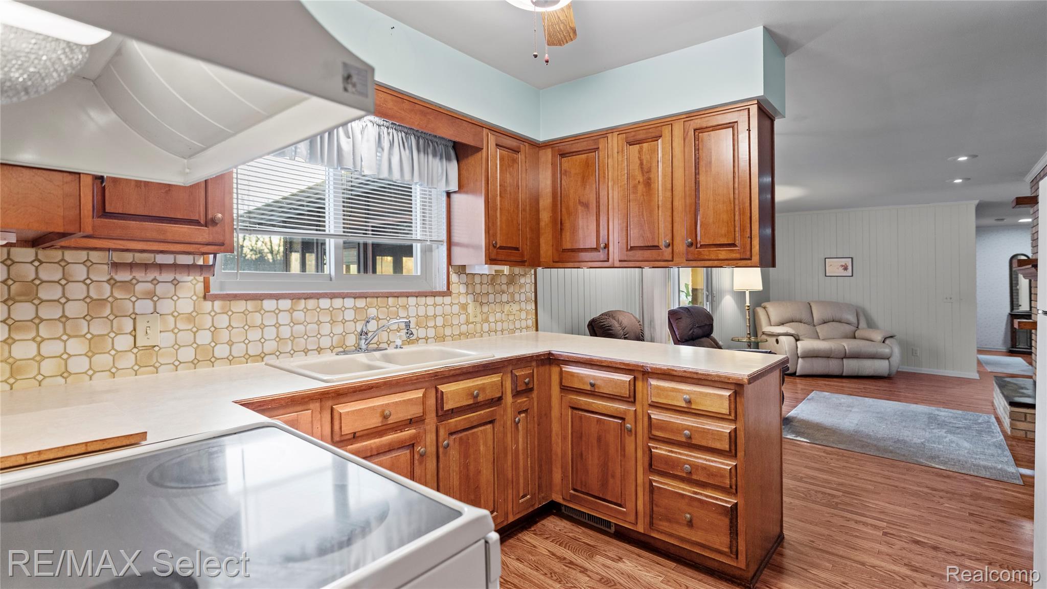 1504 Sun Terrace Drive