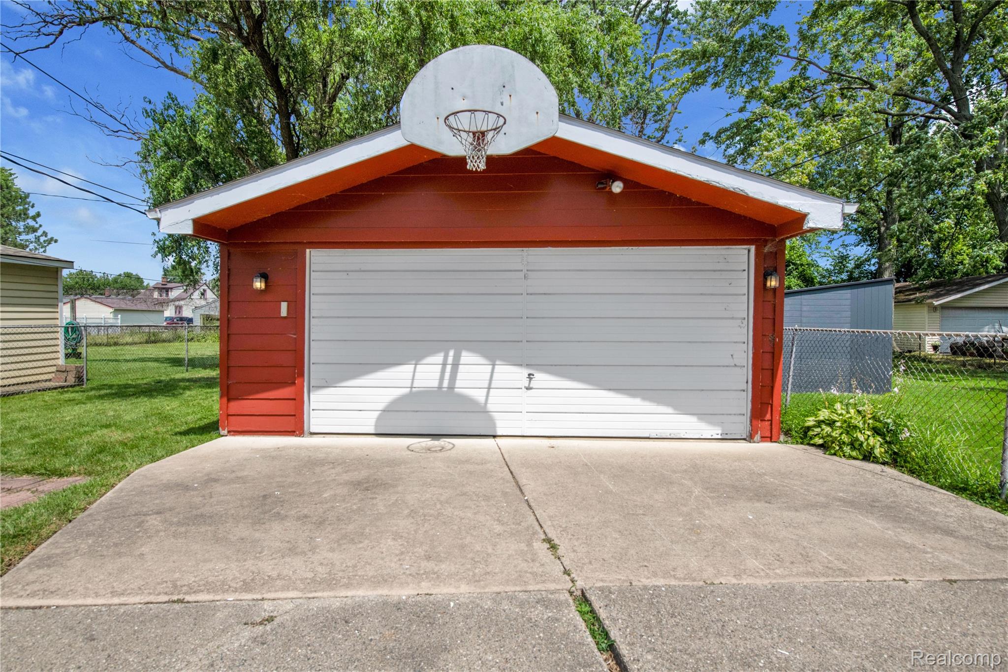 St Clair Shores City, Michigan 48080, United States, 3 Bedrooms Bedrooms, ,1 BathroomBathrooms,Residential,Active,178786