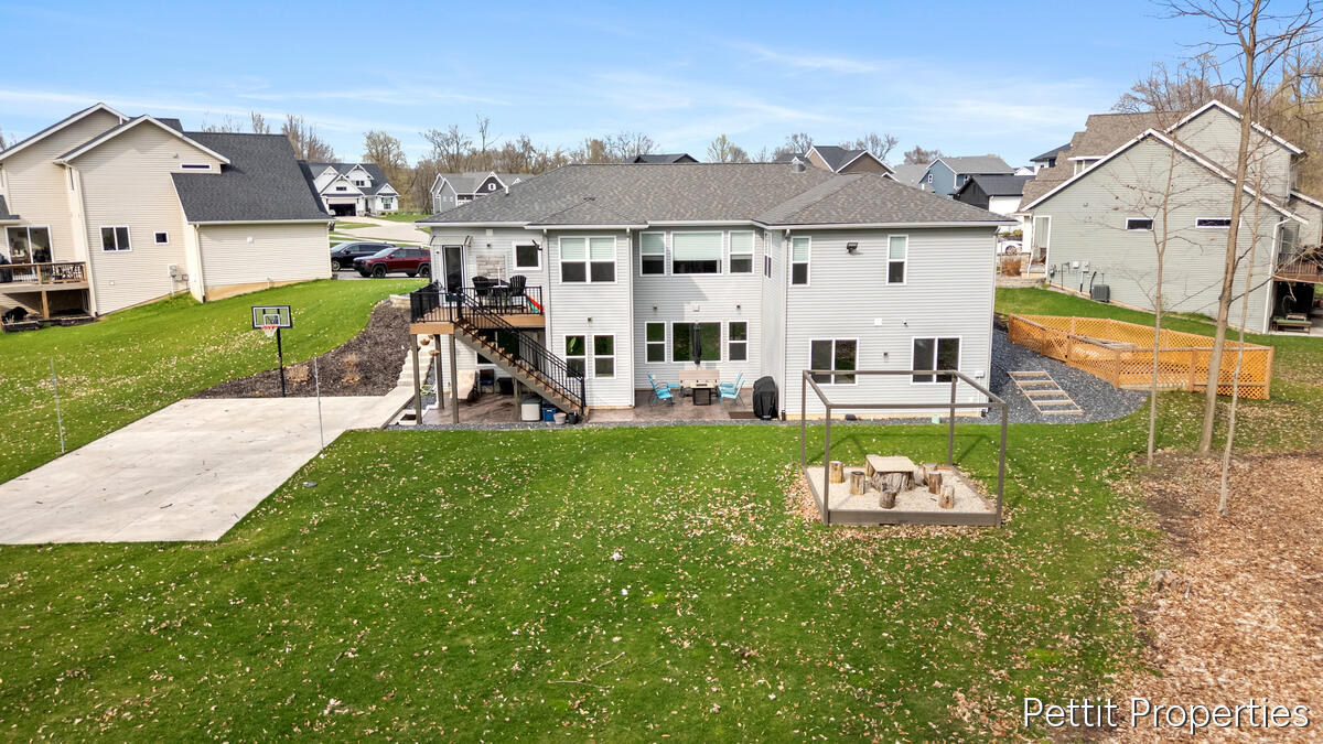 1835 Gloryfield Drive SW