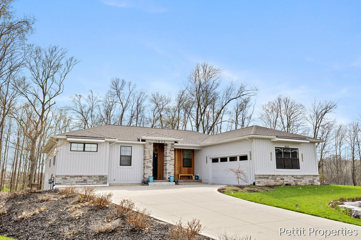 1835 Gloryfield Drive SW