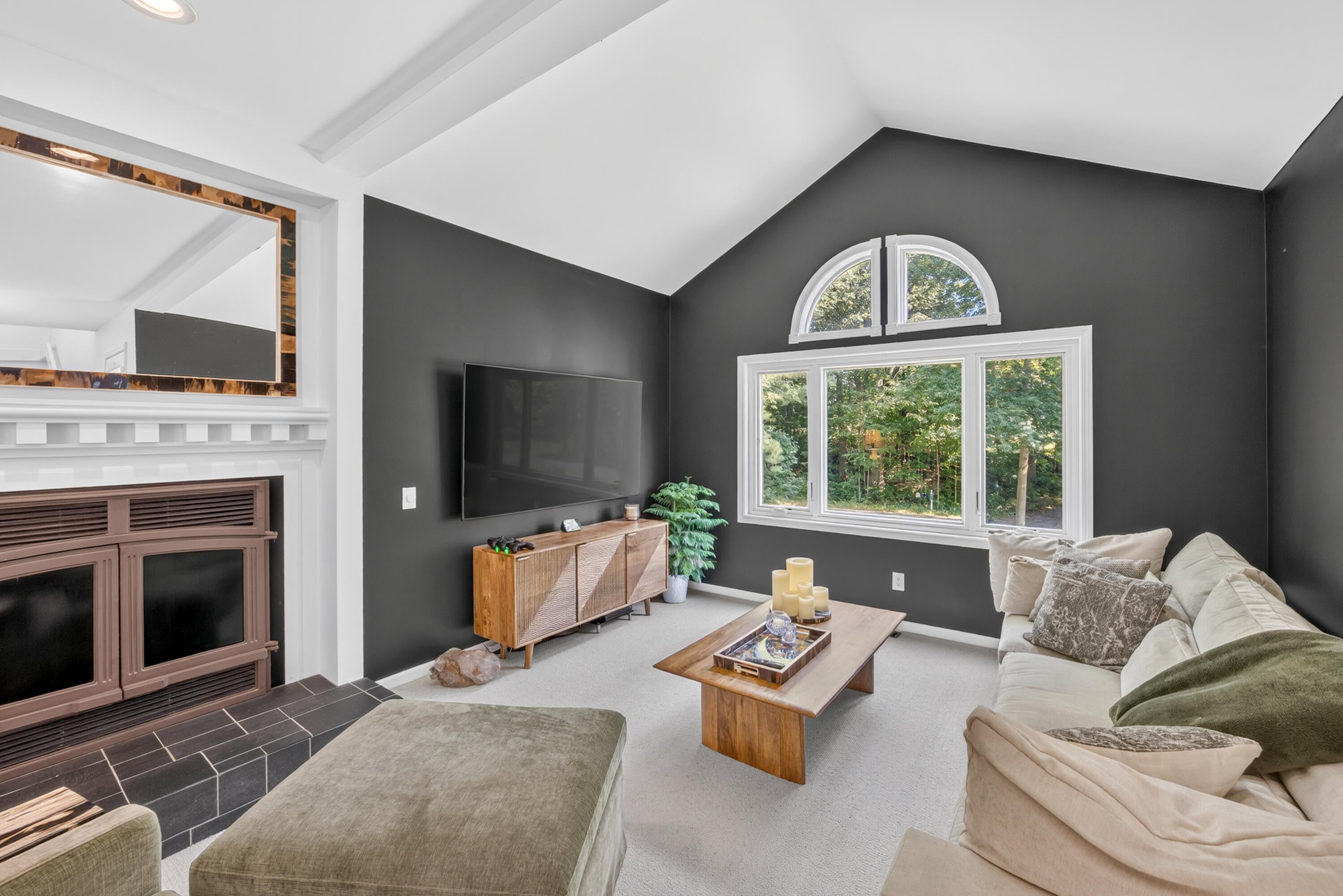 19547 Golfview Drive