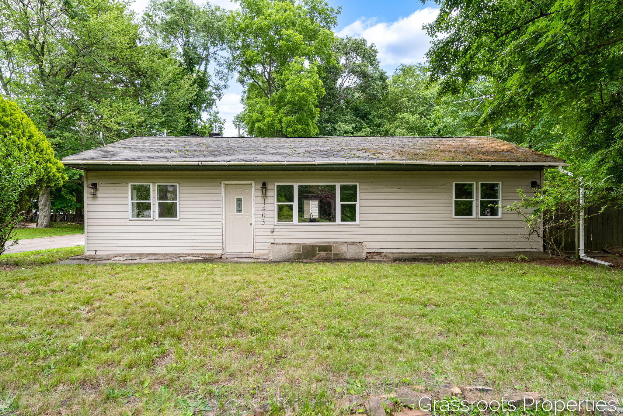 1-web-or-mls-1403 S Mears-1