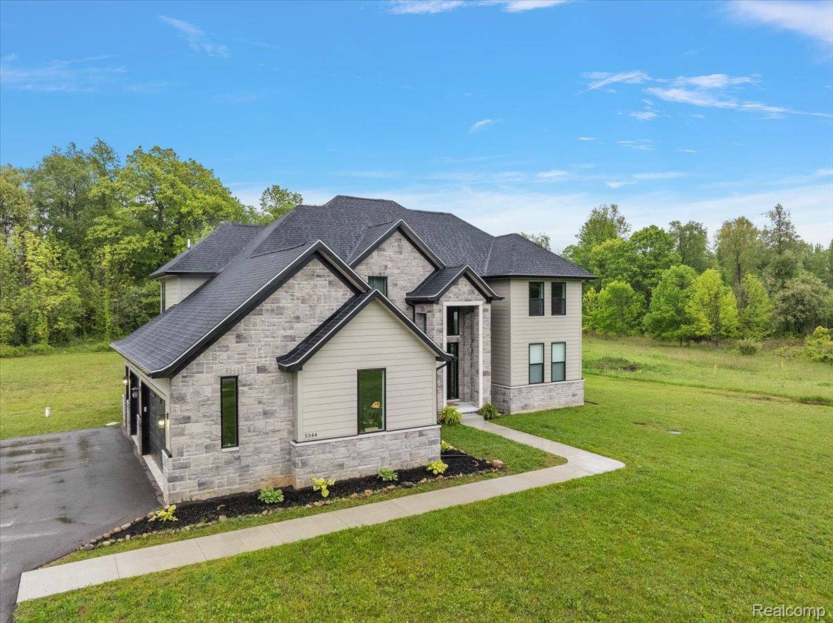 5344 Birch Drive