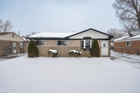 19259 Colman Street Clinton Charter Township MI 48035