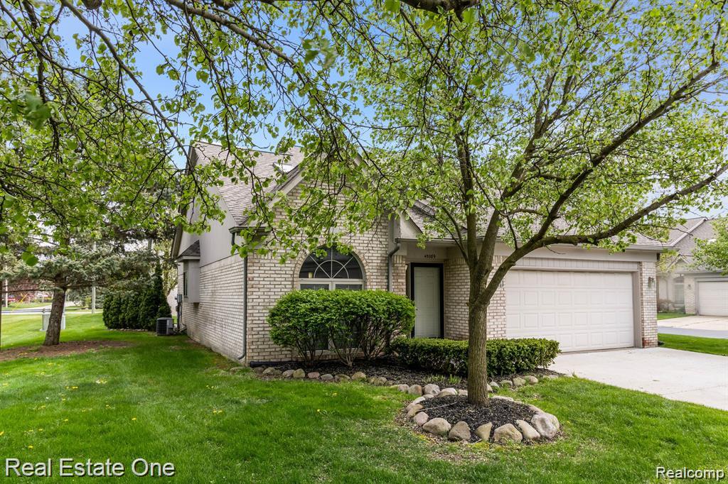 45089 KLINGKAMMER Street