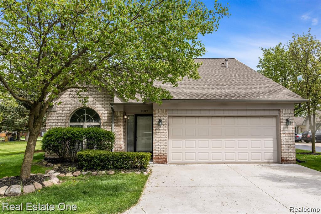 45089 KLINGKAMMER Street