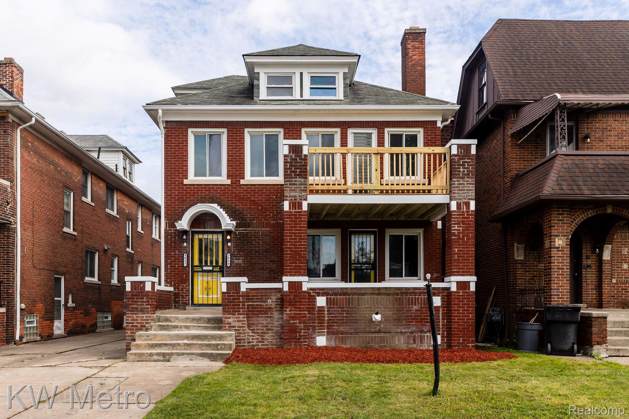3037Calvert-1.jpg