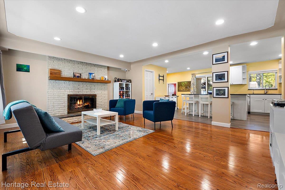 2831 Silverstone Lane