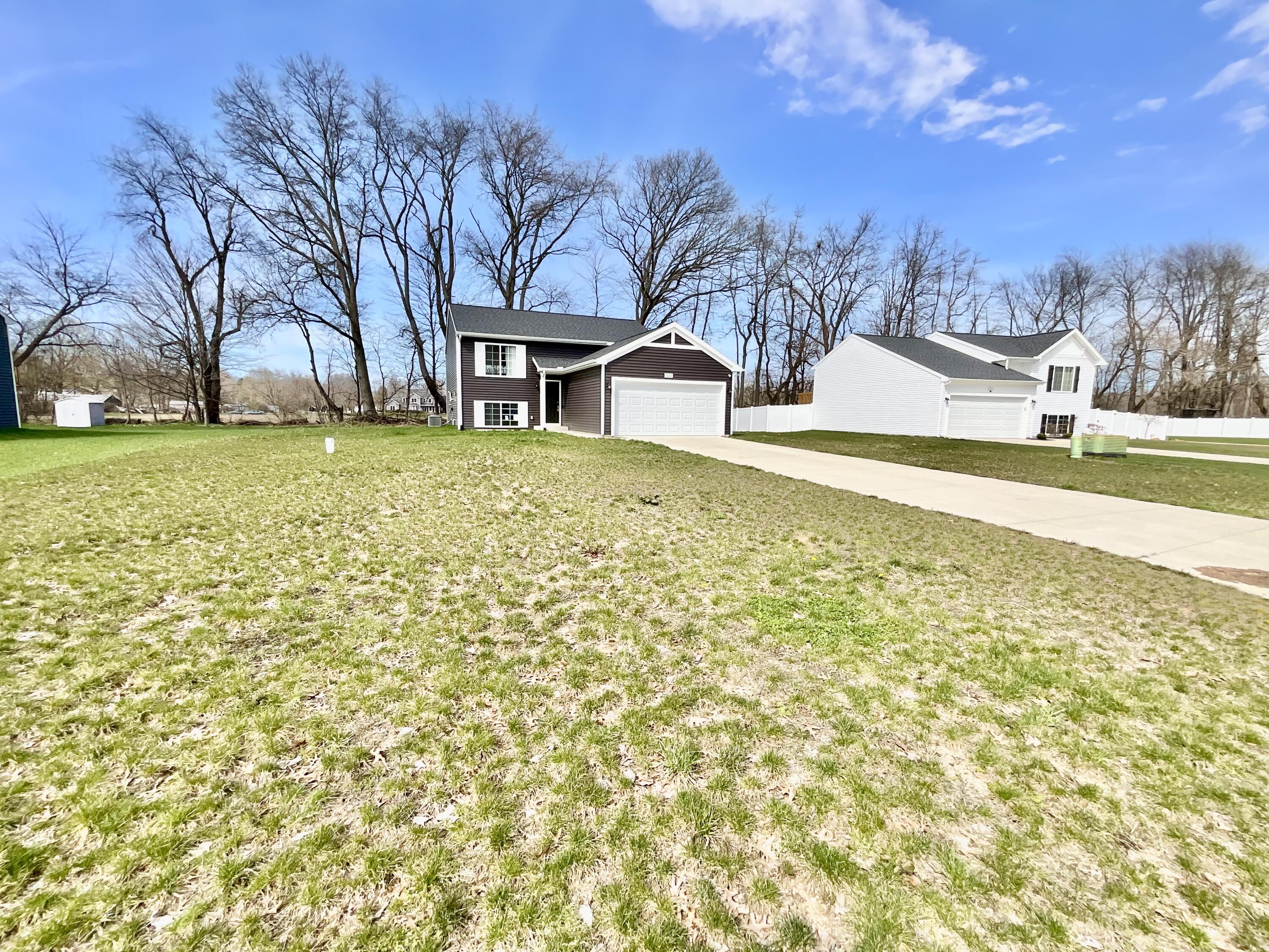 5147 Lake Pines Court