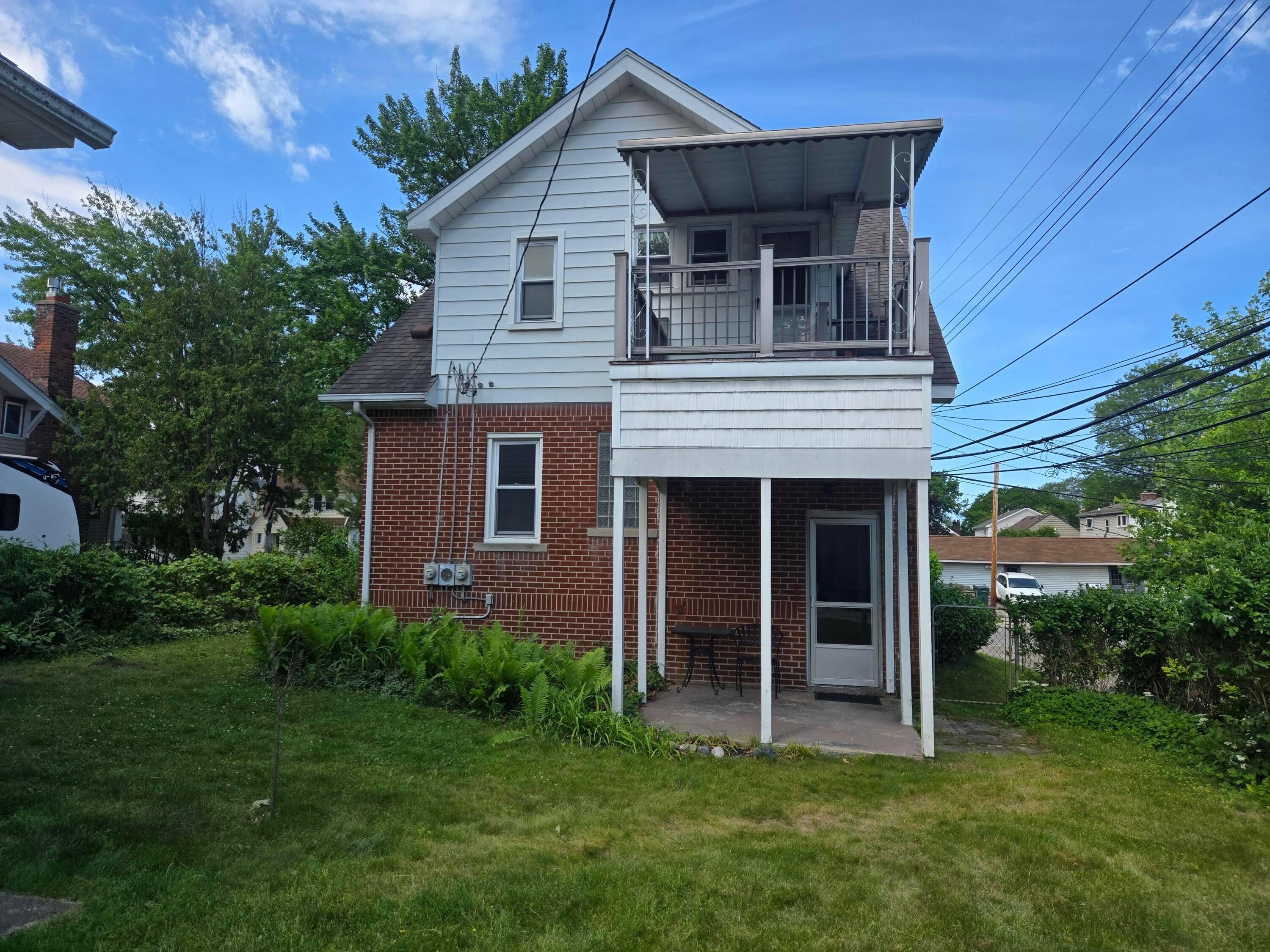 928 Maplegrove Avenue