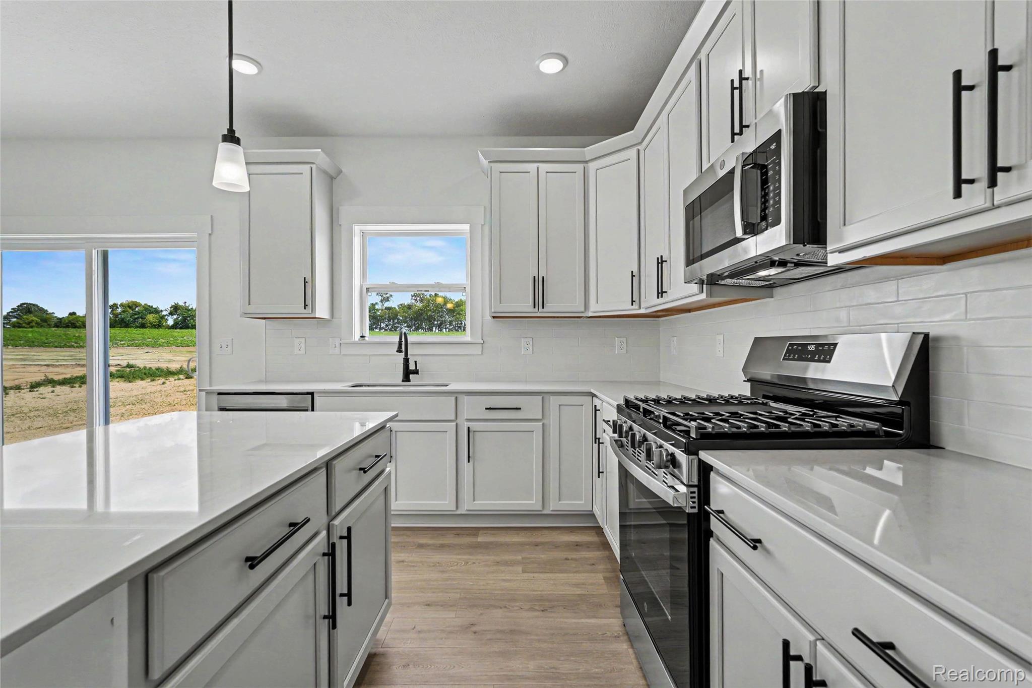 5421 Lily Ann Lane