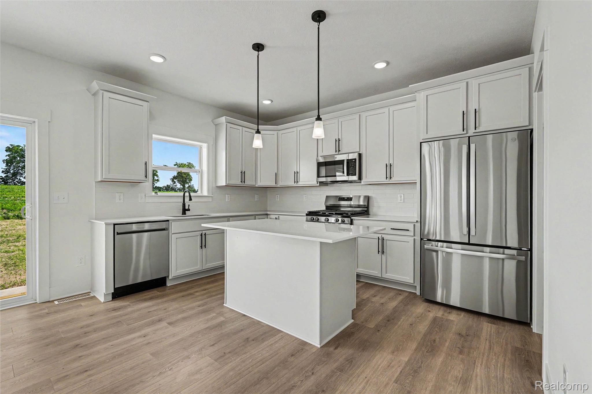 5421 Lily Ann Lane
